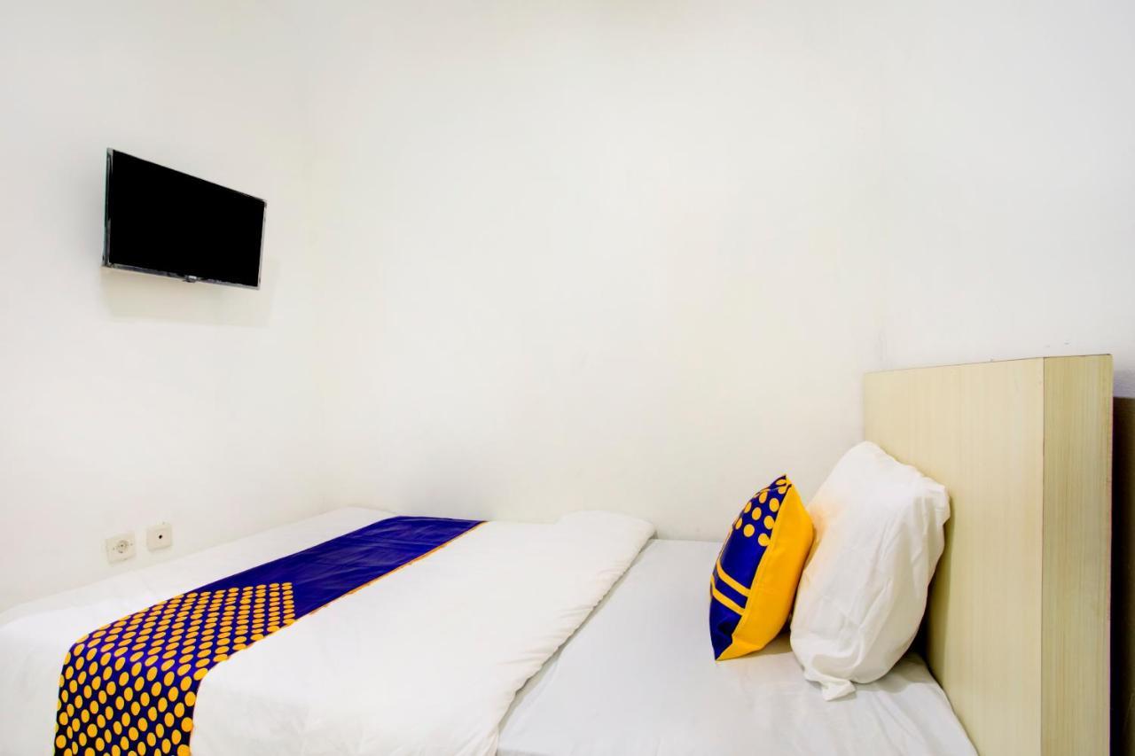 Hotel Vaccinated Staff - Spot On 3928 Terrace House Syariah Pondoktjing Dua Exterior foto